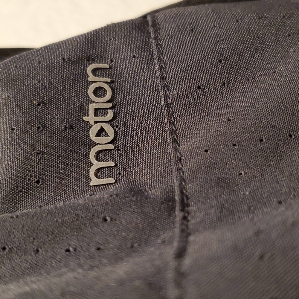 108◼️ MOTION RUNNING SHORTS - Picture 5 of 8
